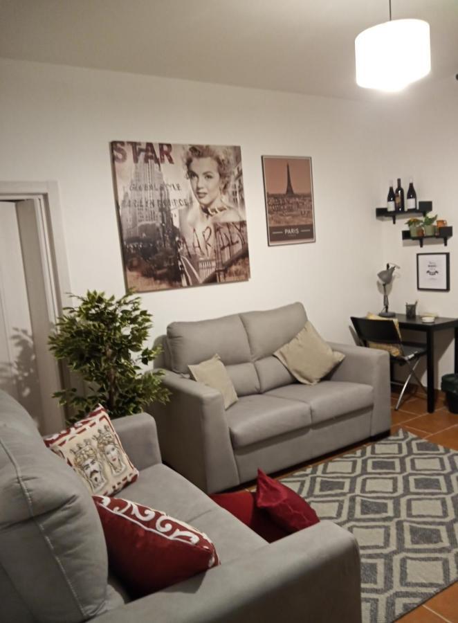 Zisa Home Ai Cantieri Culturali-Facile Posteggio In Strada No Ticket Palermo Exteriér fotografie