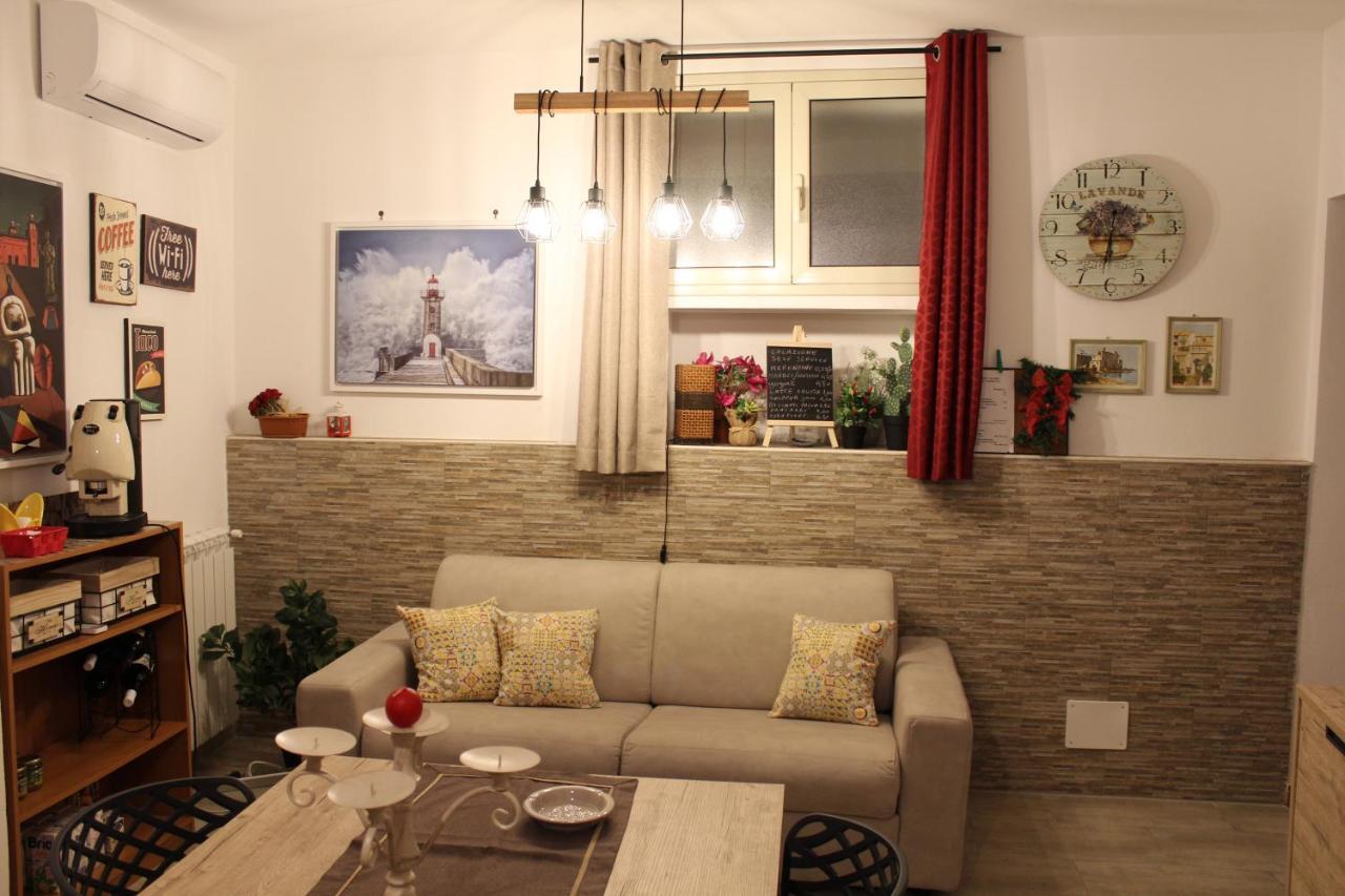 Zisa Home Ai Cantieri Culturali-Facile Posteggio In Strada No Ticket Palermo Exteriér fotografie