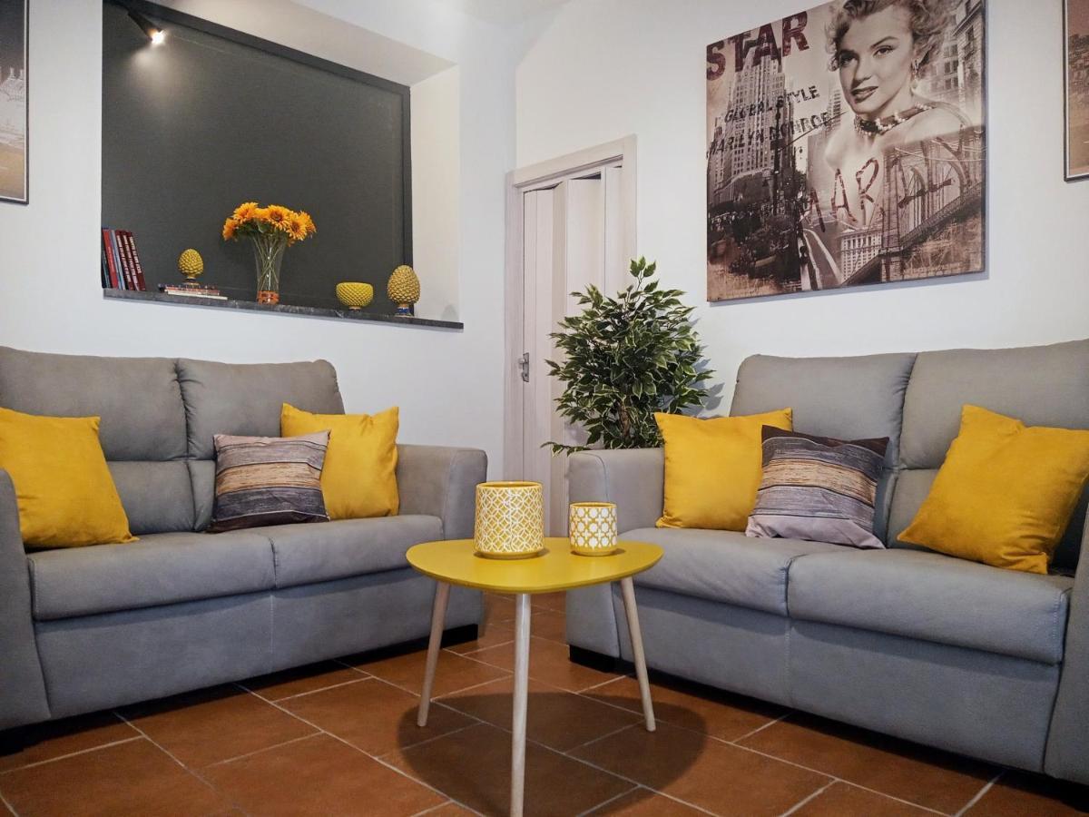 Zisa Home Ai Cantieri Culturali-Facile Posteggio In Strada No Ticket Palermo Exteriér fotografie